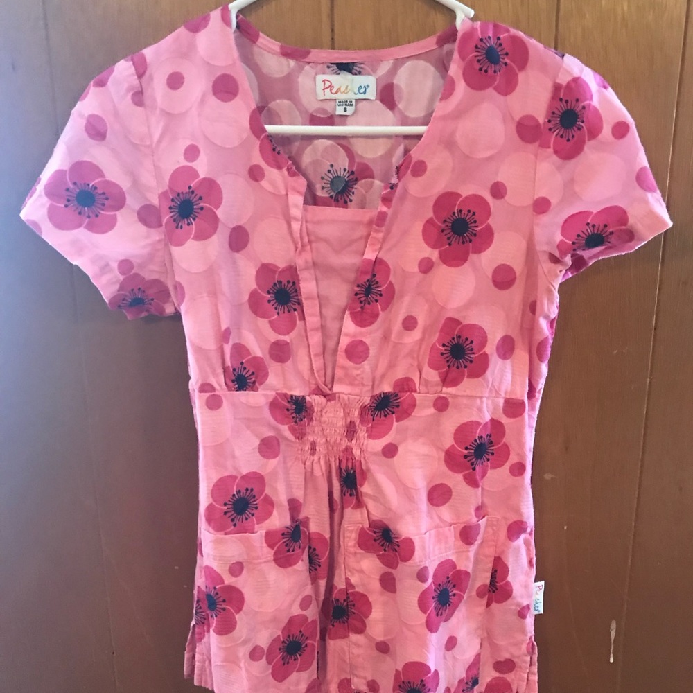 Peaches scrub top